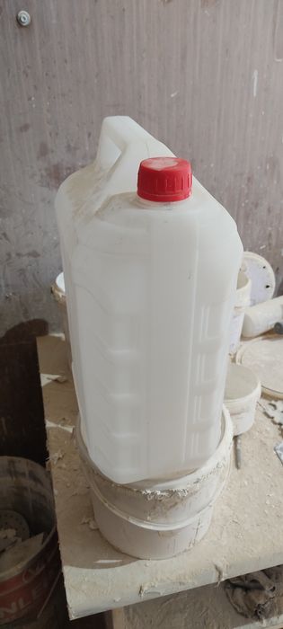 Канистра 10 литр  б/у