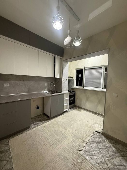 Своя. 4х комнатная Юнусабад-4 квартал Универсам
Ор