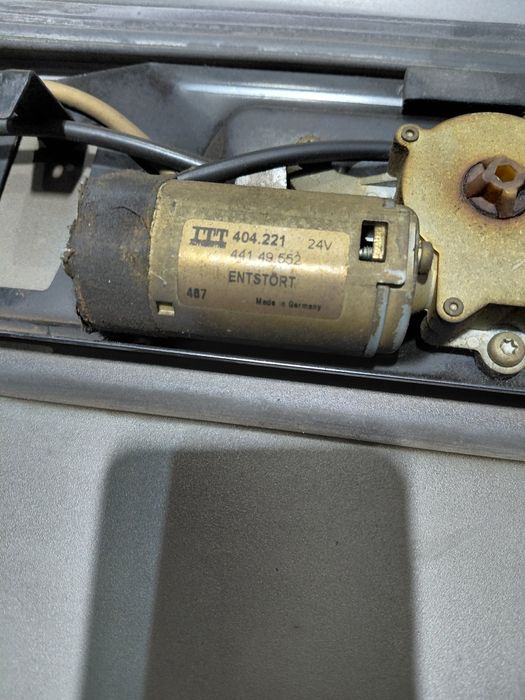 Люк на крышу Актрос