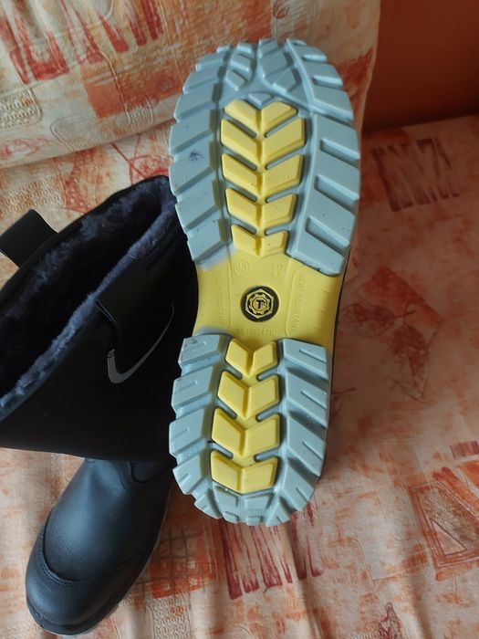 Сапоги рабочие, новые