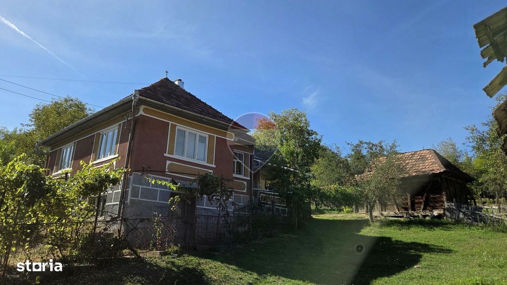 Casă cu 3 camere de vânzare Teleac