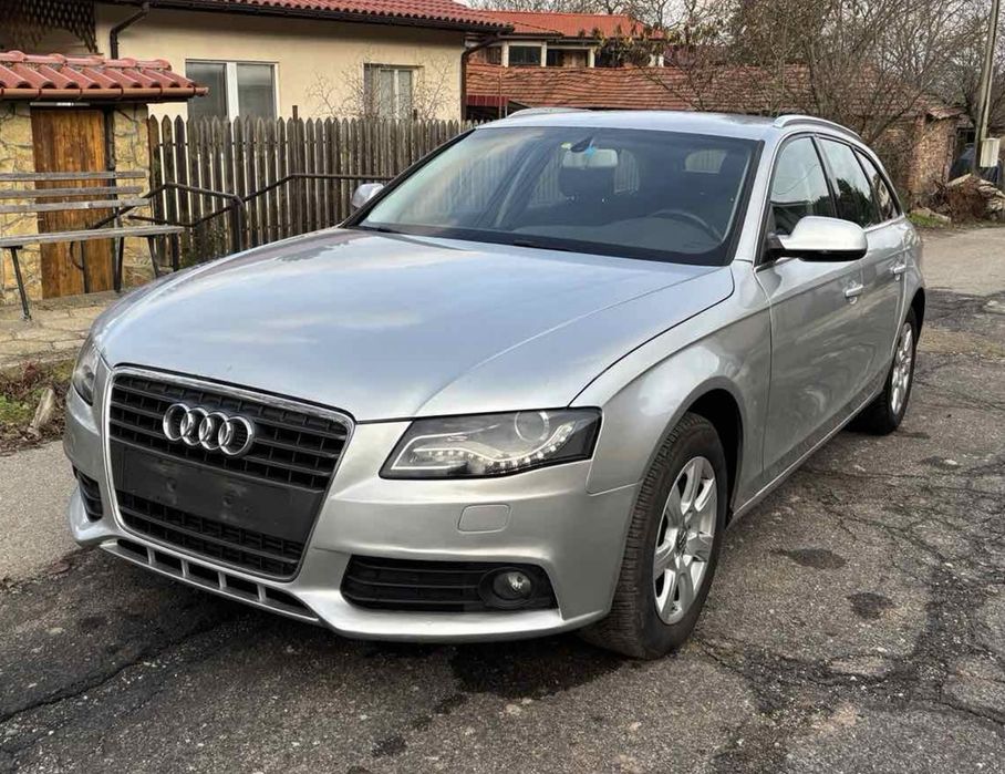 Audi A4 B8 2012г. 2.0Tdi / Възможен Бартер
