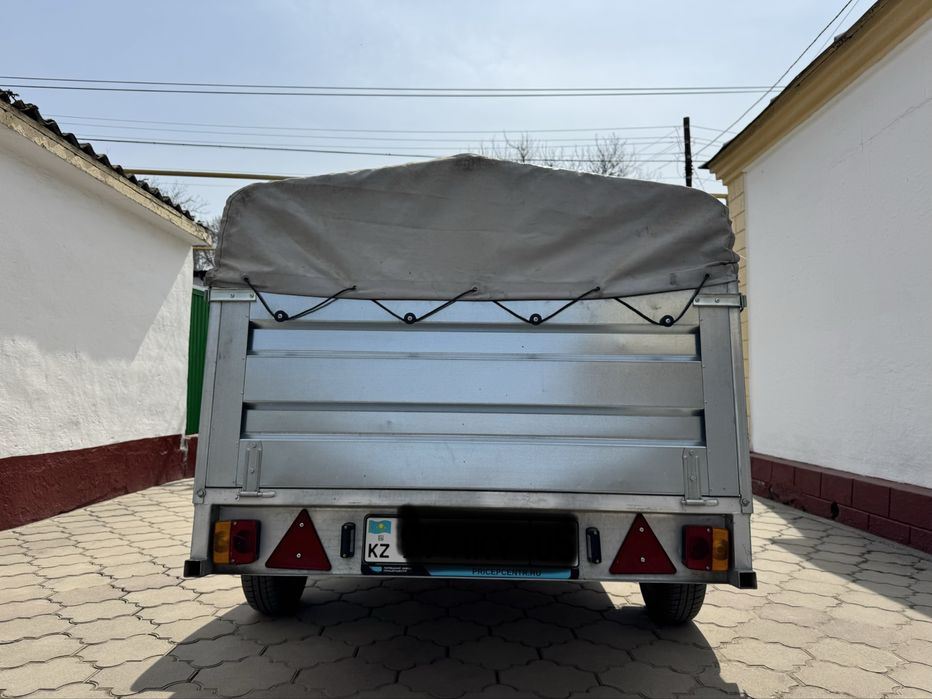 Автомобильный прицеп