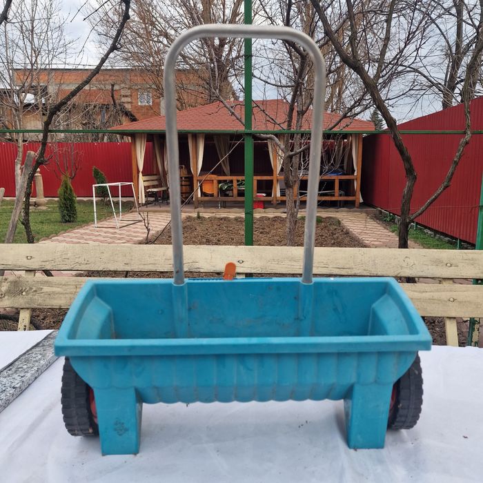 Unealtă Gardena pentru însemânțat gazon