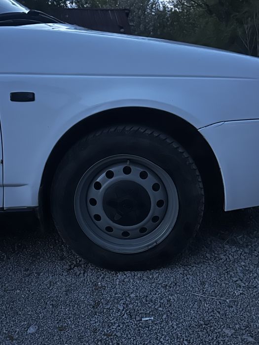 LADA PRIORA > г 2012