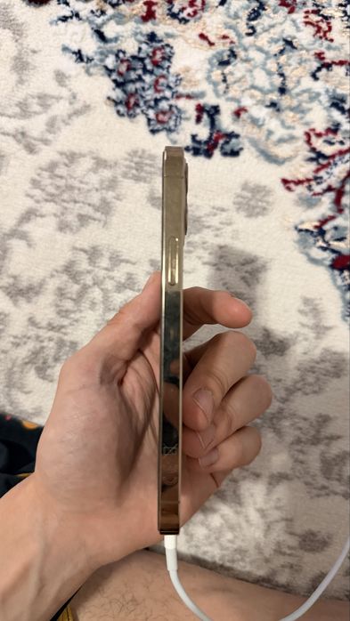Продаю iPhone 12 Pro 256GB (Gold)