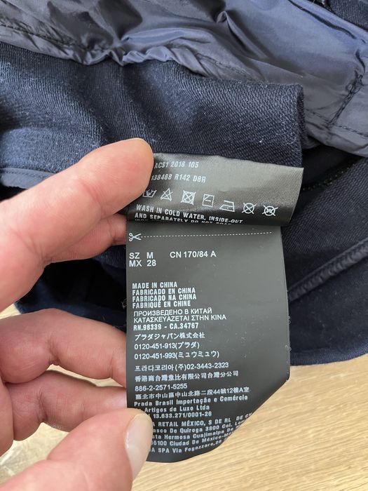 Prada оригинален дамски суитчър размер S-М