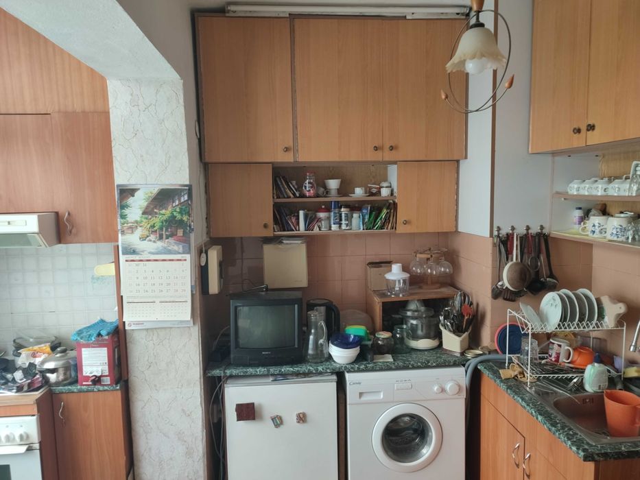 Продава се Двустаен апартамент в Търговище, Запад 1 - 57 кв.м за 1334 €/кв.м - Снимка #1