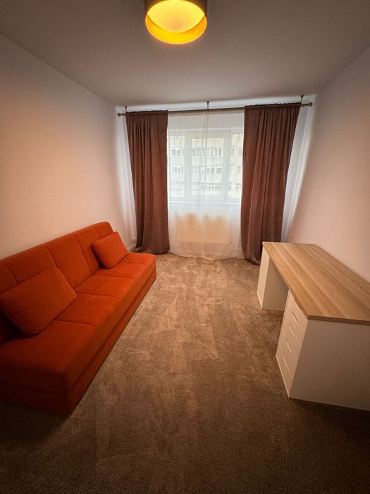 Închiriez apartament 3 camere – Podu Roș, Iași – 74 mp