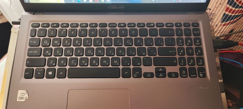 Asus x515F 1TB  15.6 диагональ