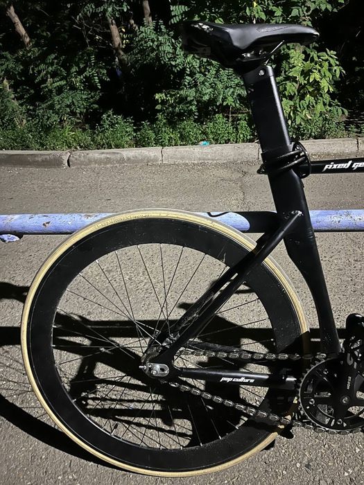 Фикс      черный