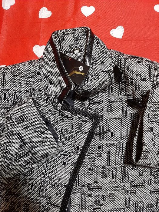 Продаётся женской пальто