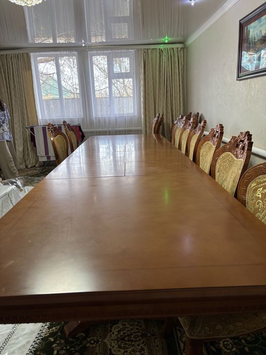 Стол дубовый роскладной