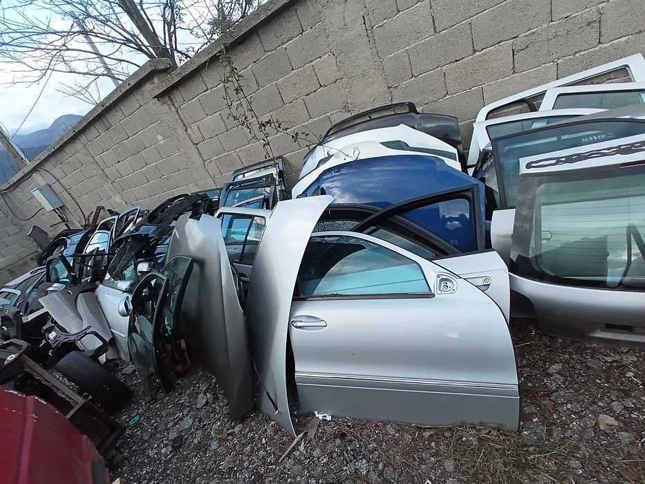 Разпродажба Врати капаци брони  за различни коли и джипове