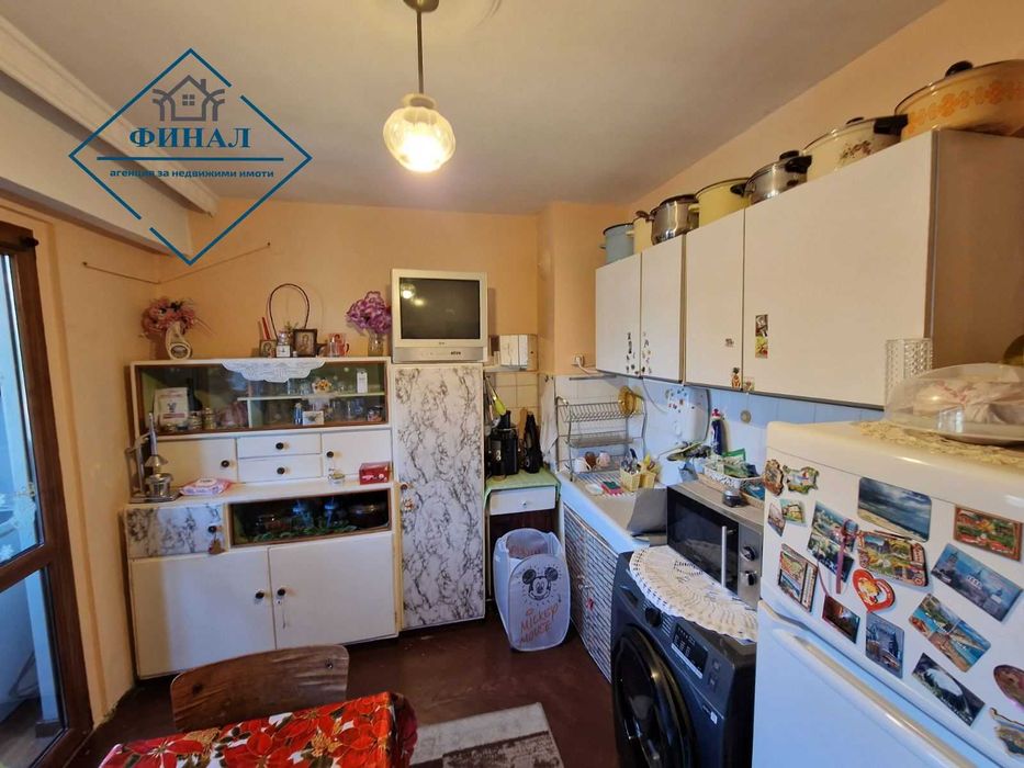 Продава се Тристаен апартамент в Шумен, Тракия - 84 кв.м за 1154 €/кв.м - Снимка #5