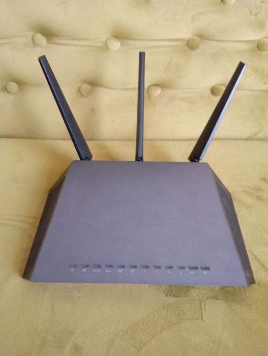 Роутер NETGEAR Nighthawk R 6900