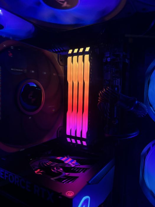 Кит Рам памет Corsair Vengence RGB PRO SL 2x8Gb(16Gb) DDR4 3600MHz