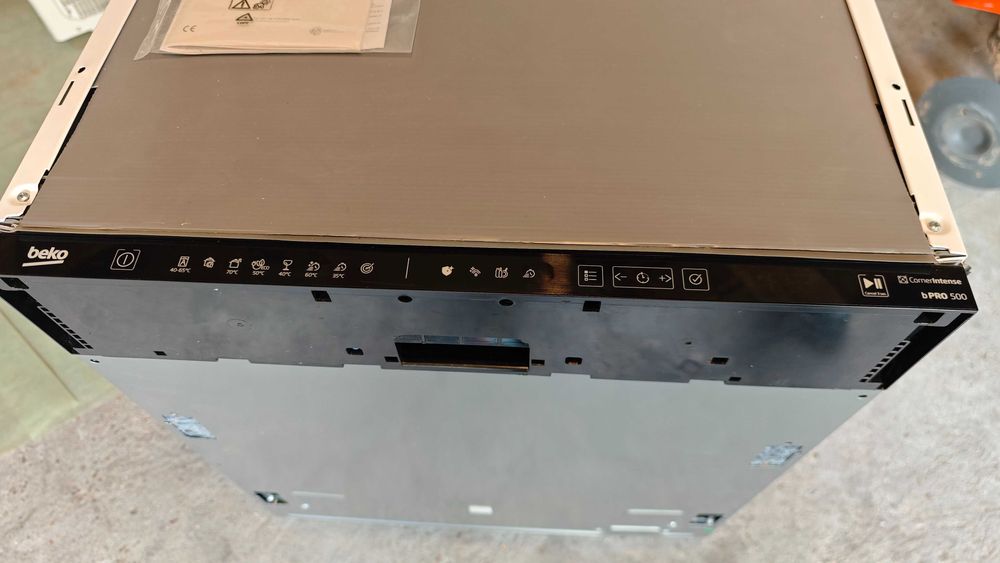 Съдомиална за вграждане BEKO