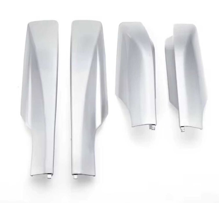 Капачета за рейлинг лайсните на тавана за Тойота РАВ4 Toyota RAV4