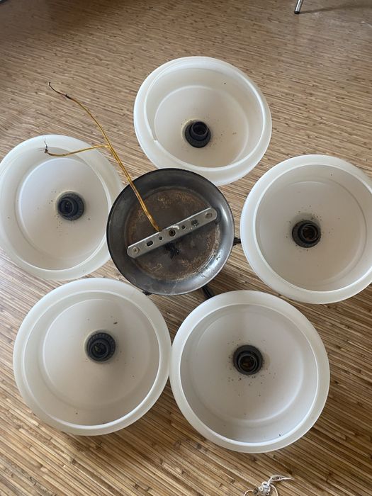 Люстра сатылады!