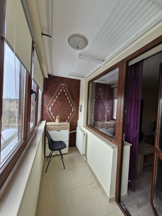 Inchiriez apartament 2 camere Bloc Turn - Colega apartament sau inchiriez la 2 persoane