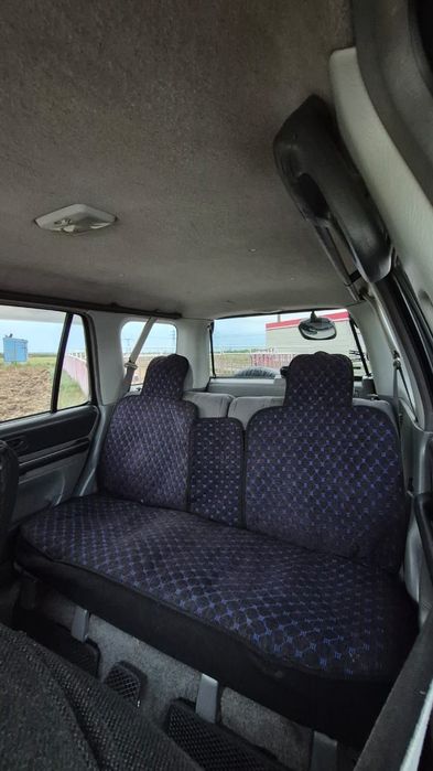 Продам машину Honda c-rv
