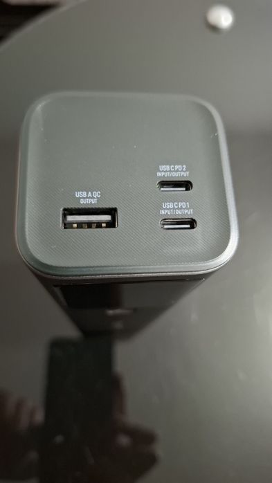 Baterie externă Varta 27000mAh