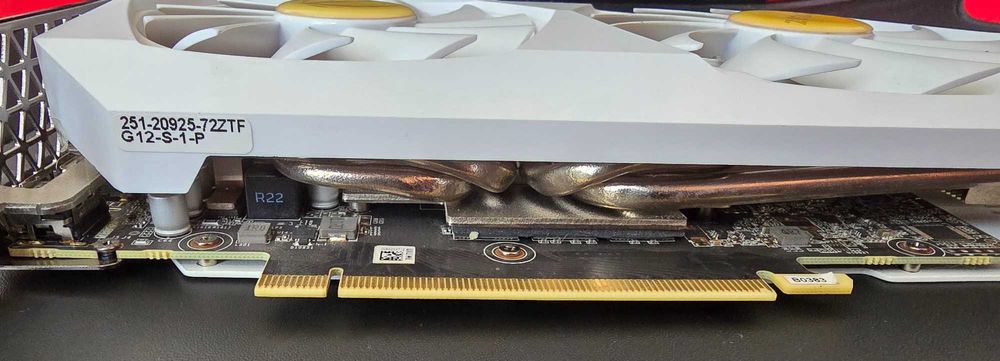 Placă Video ZOTAC Gaming RTX 3060 12GB GDDR6 – Ediție Albă (Impecabilă)