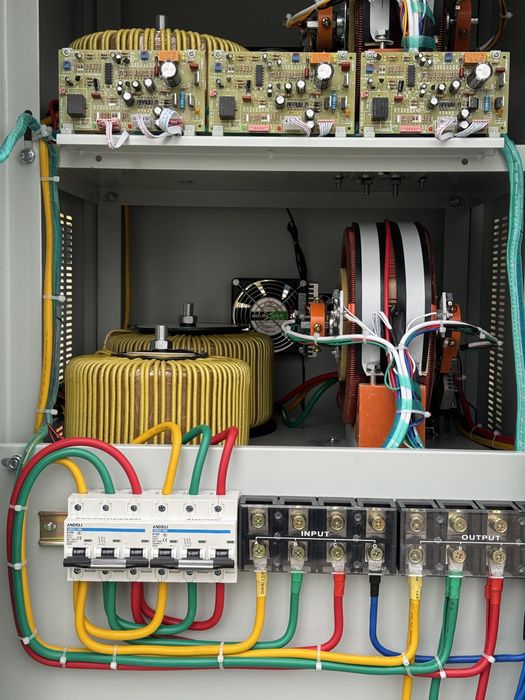 Продаю Стабилизатор напряжения ANDELI-АНДЕЛИ с QR-кодом SVC-60kva-380V