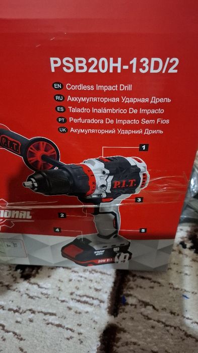 Шуруповерт аккумуляторный Безщеточный двигатель с 13мм патроном.