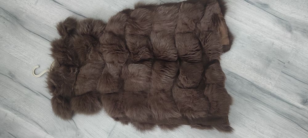 Продам меховую желетку