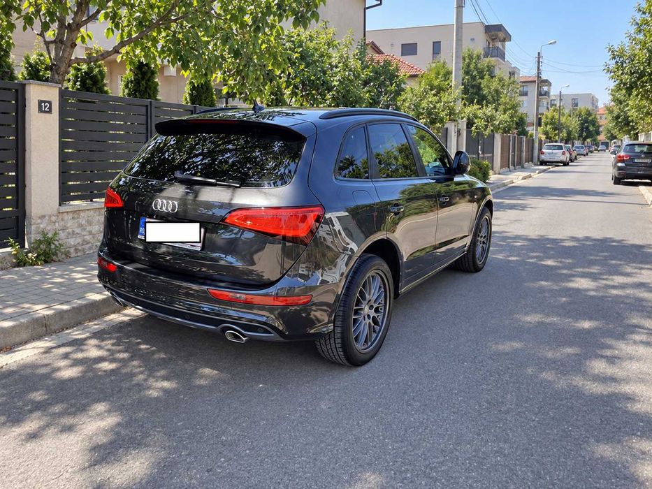 AUDI Q5