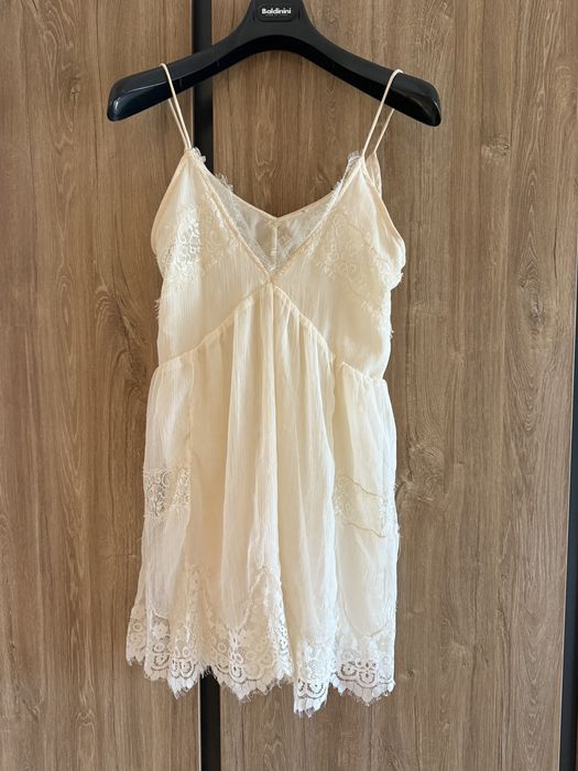 Яке тъно синьо на точки