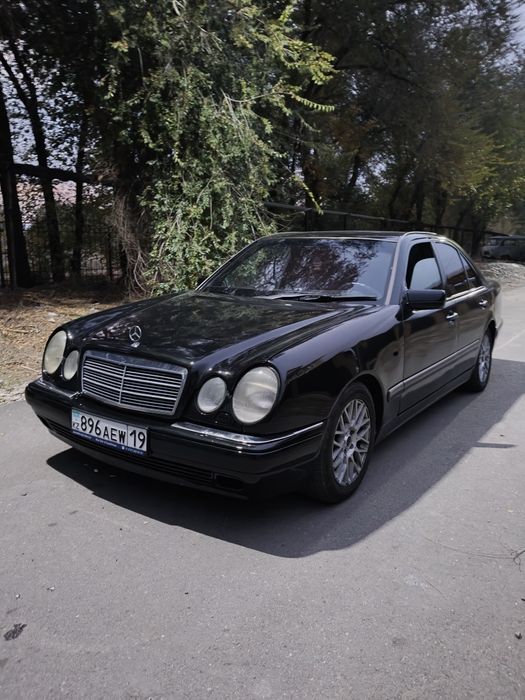 Мерседес 210 3.2