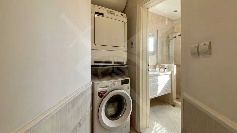Дава се под наем Тристаен апартамент в Варна, Център - 98 кв.м за 847.62 € - Снимка #8