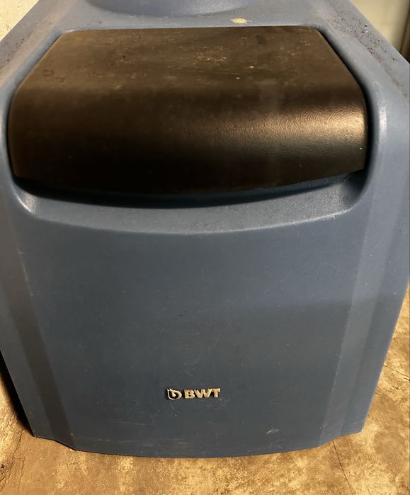 Апарат за омекотяване на вода със сол  BWT AQA Smart edition