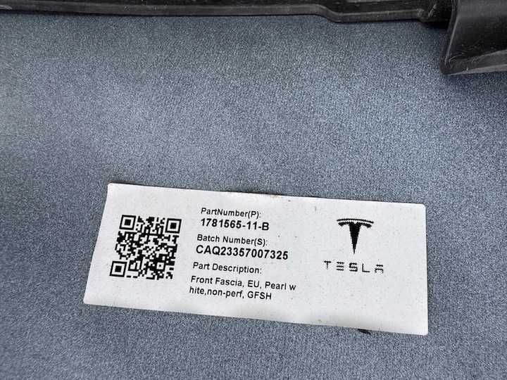 Оригинална предна БРОНЯ TESLA MODEL 3 2023 + година