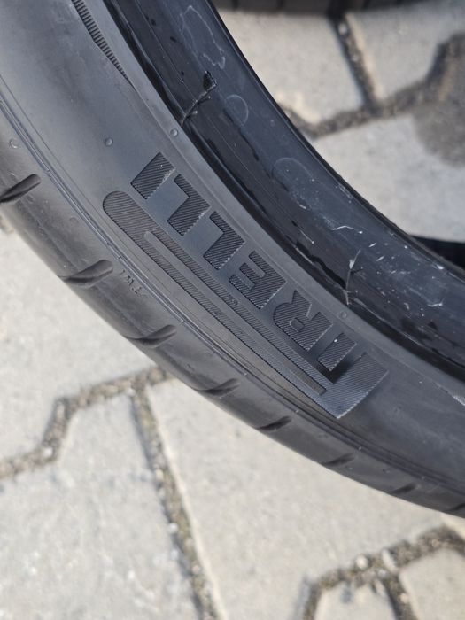225 40 19 Pirelli
