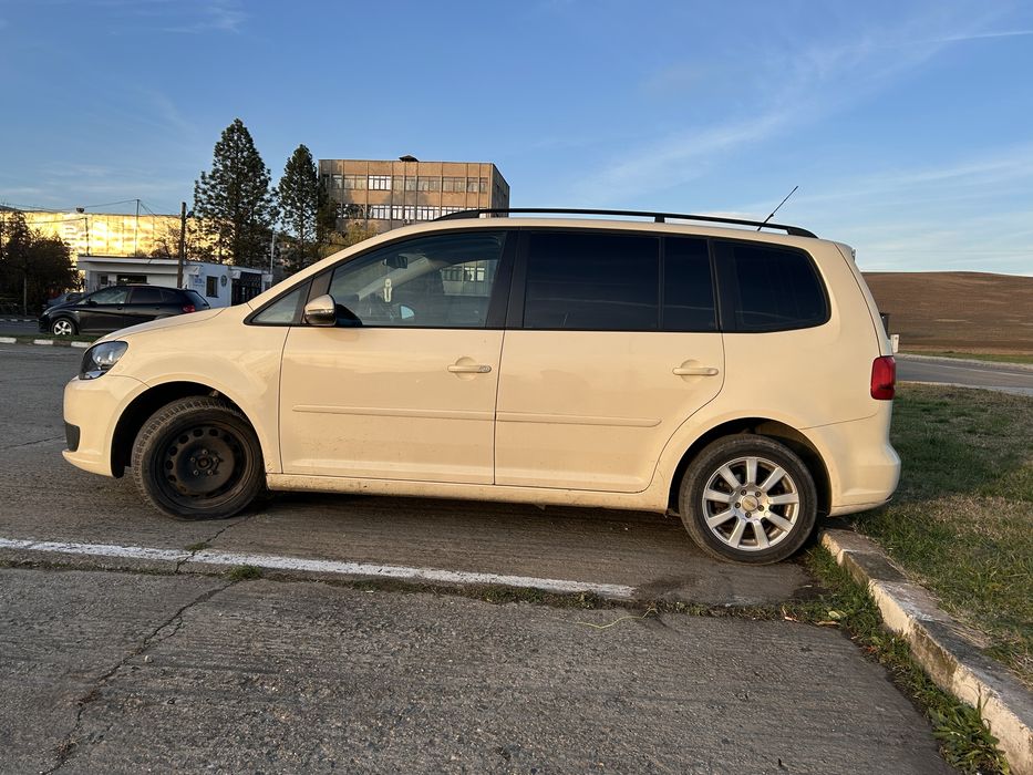 Vând VW Touran 2012, 7 locuri, 318436 km - reali, 2.0 TDCI, 140CP