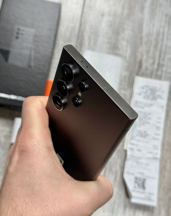 Samsung Galaxy S24 Ultra 256 GB 12 GB Ram Dual Sim Отличен Като Нов