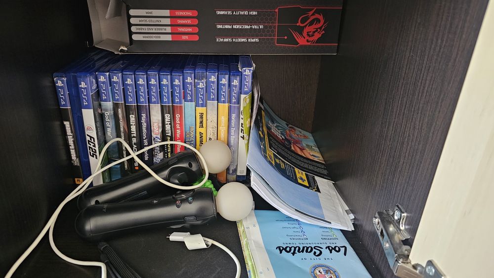 PlayStation 4 Pro пълен комплект
