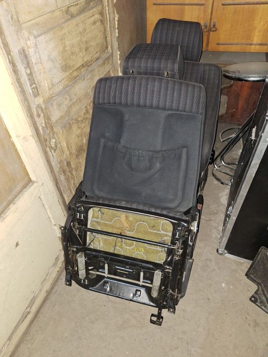 Продам сиденья передний от мерседес 124