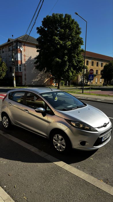 FORD Fiesta 2010 — imagine 2