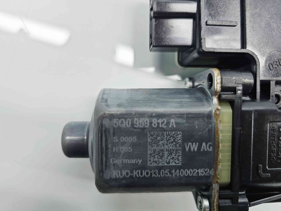 Motoras geam dreapta spate Volkswagen Golf 7 (5G) [Fabr 2014-prezent]