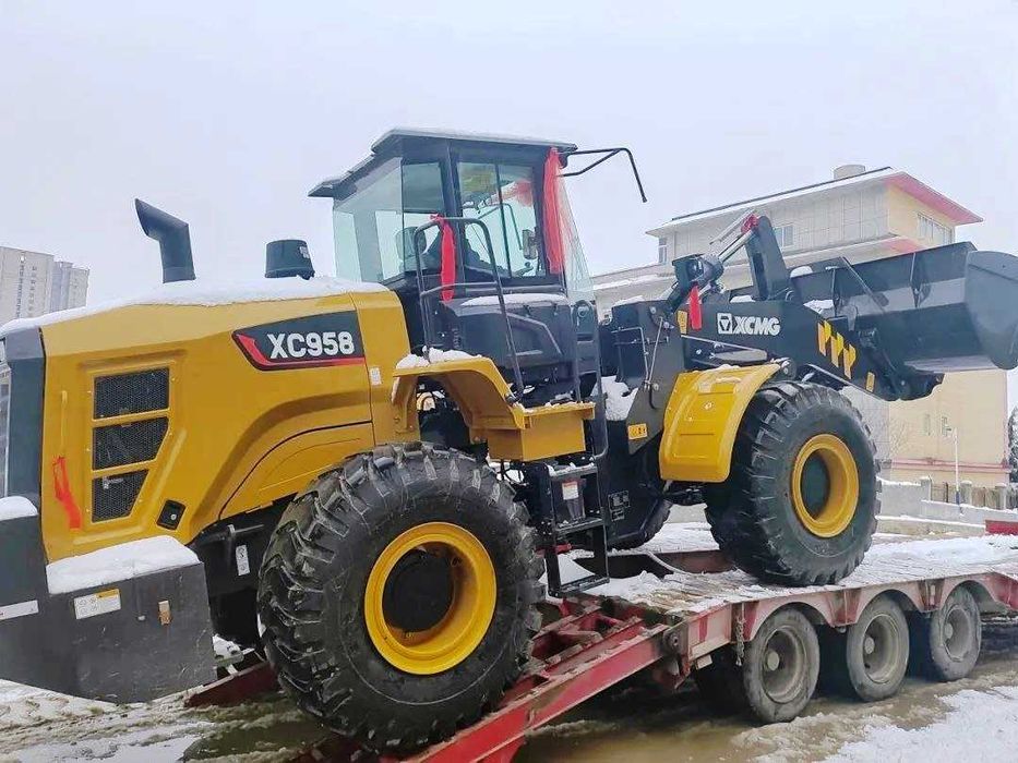 Фронтальный Погрузчик XCMG XC958 с ковшом 3,5 м3