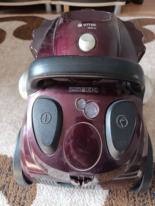 Пылесос Vitec VT-1845 R/B