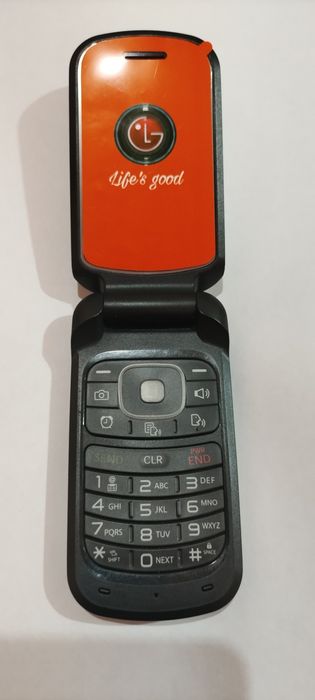 Продается LG телефон хорошим состояние