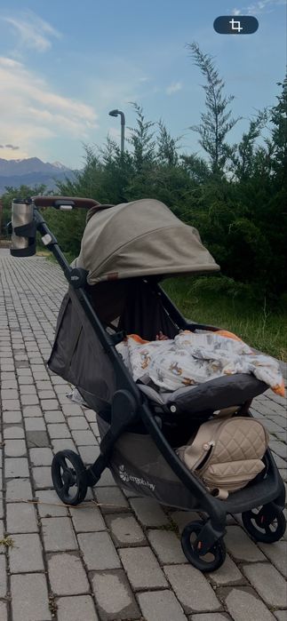 Прогулочная коляска Ergobaby Metro+ Deluxe – Skyline Shadow