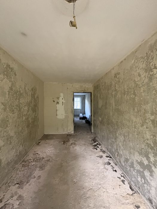 Продам 2 км квартиру 44.5 кв м