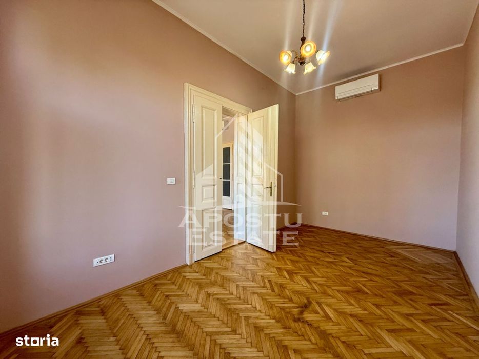 Apartament 5 camere de vanzare, renovat, zona Sinaia Timisoara